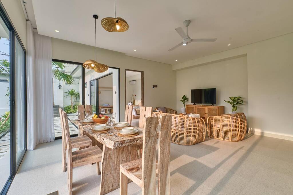 Newly! 3Bdr Modern Villa Close To Ubud Center ภายนอก รูปภาพ