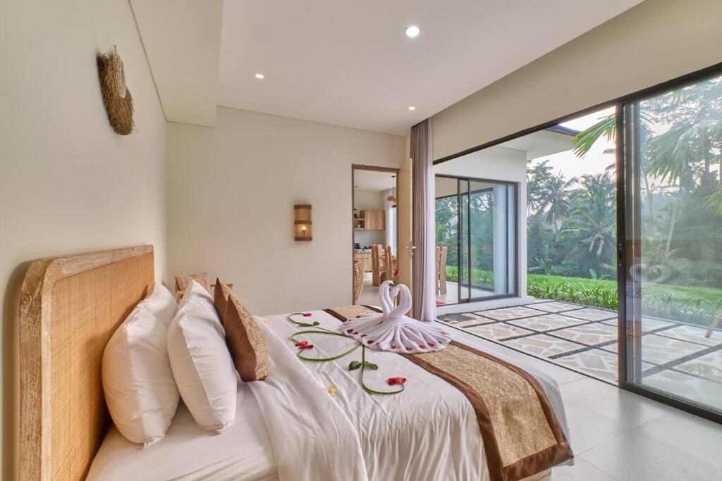 Newly! 3Bdr Modern Villa Close To Ubud Center ภายนอก รูปภาพ
