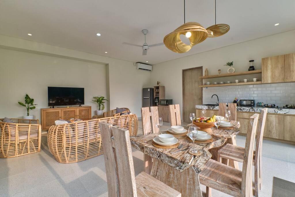 Newly! 3Bdr Modern Villa Close To Ubud Center ภายนอก รูปภาพ